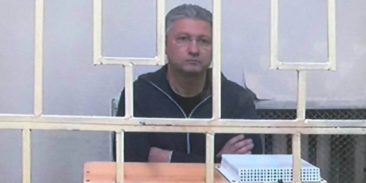 «90 процентов проголосовали бы за расстрел…»: Генерал, воровавший миллиардами, нашёл лазейку. Подоляка раскрыл «план побега из тюрьмы» «90 процентов проголосовали бы за расстрел…»: Генерал, воровавший миллиардами, нашёл лазейку. Подоляка раскрыл «план побега из тюрьмы»