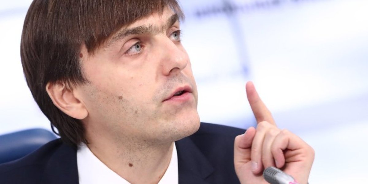 Кравцов наносит ответный удар: его реформу заработной платы переживут не все учителя Кравцов наносит ответный удар: его реформу заработной платы переживут не все учителя