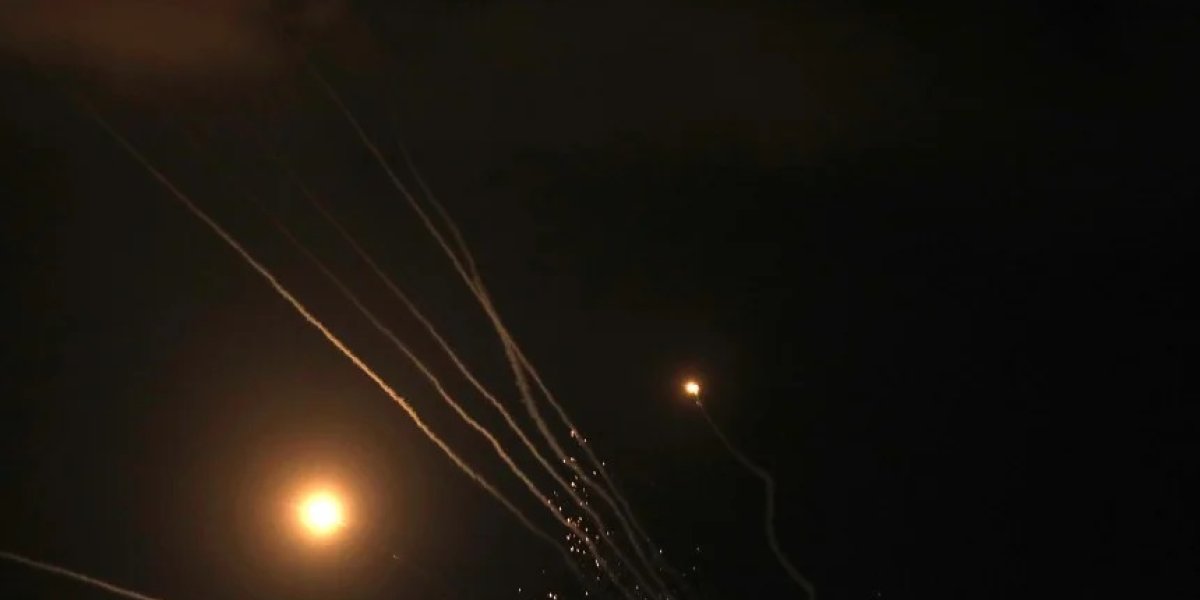 Ночь, когда в Таганроге срабатывали автосигнализации: атака дронов ВСУ сотрясала дома Ночь, когда в Таганроге срабатывали автосигнализации: атака дронов ВСУ сотрясала дома