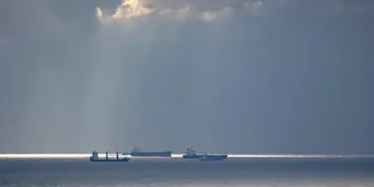 Bloomberg: Трамп опять «переобулся» и готовит новые санкции России. Путин — ответил! Назвав европейцев «подсвинками» Bloomberg: Трамп опять «переобулся» и готовит новые санкции России. Путин — ответил! Назвав европейцев «подсвинками»