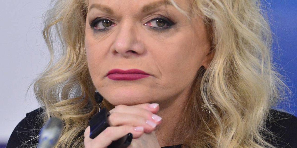 Завершена многомесячная история: недвижимость Ларисы Долиной официально перешла к покупательнице Завершена многомесячная история: недвижимость Ларисы Долиной официально перешла к покупательнице