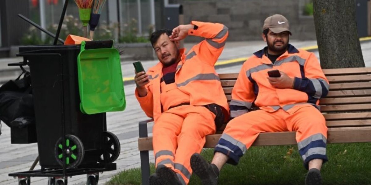 Один россиянин заменит трех мигрантов: Госдума очищает ЖКХ от этнических кланов Один россиянин заменит трех мигрантов: Госдума очищает ЖКХ от этнических кланов