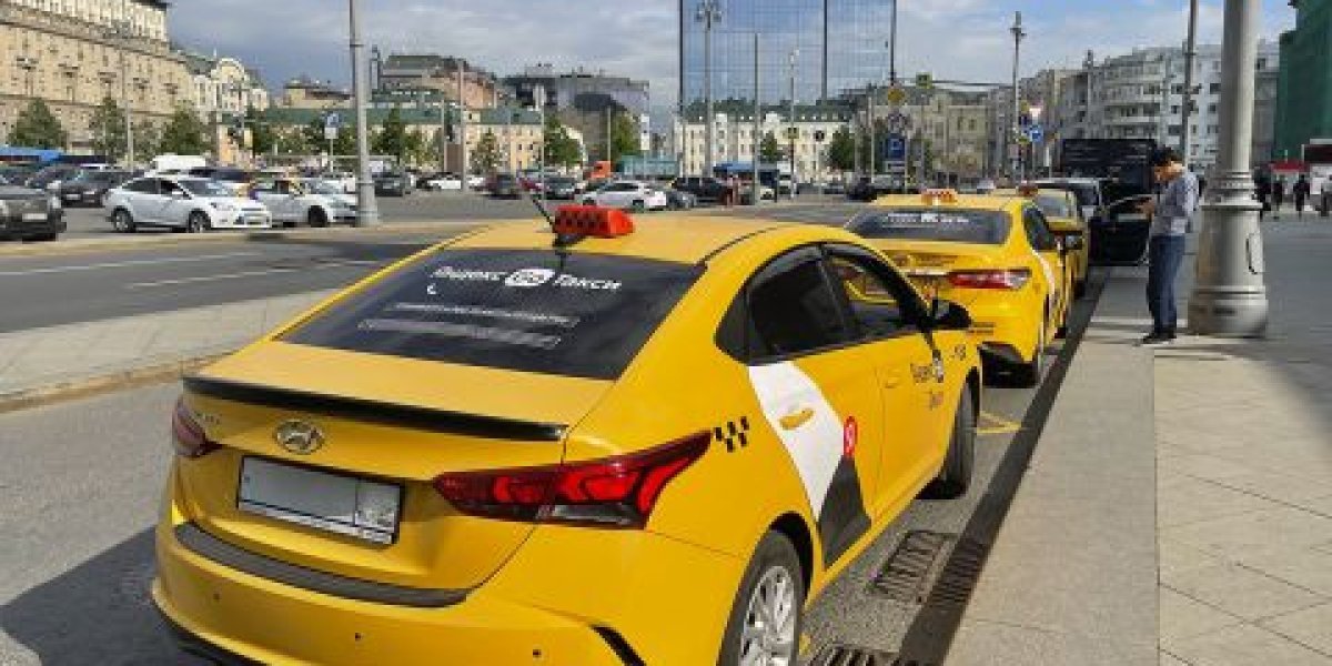 «Снегопад не повод для грабежа»: депутаты хотят заморозить цены на такси и запретить водителям отказываться от поездок «Снегопад не повод для грабежа»: депутаты хотят заморозить цены на такси и запретить водителям отказываться от поездок