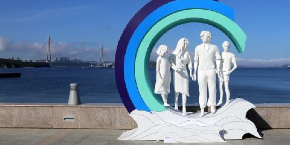 Большая ревизия для Путина: Трутнев анонсировал тотальную проверку исполнения указов на Дальнем Востоке Большая ревизия для Путина: Трутнев анонсировал тотальную проверку исполнения указов на Дальнем Востоке